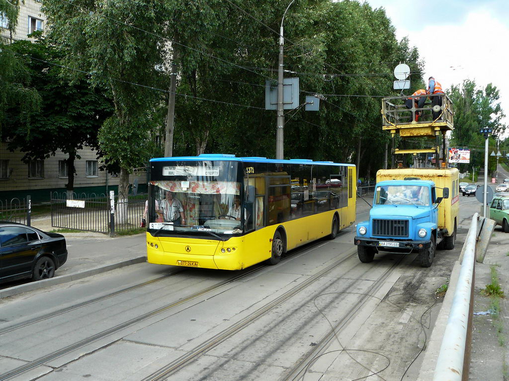Kyiv, LAZ A183D1 № 1371