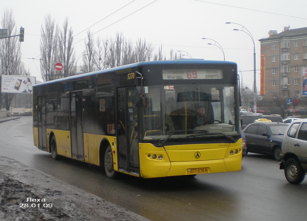 Kyiv, LAZ A183D1 č. 1370