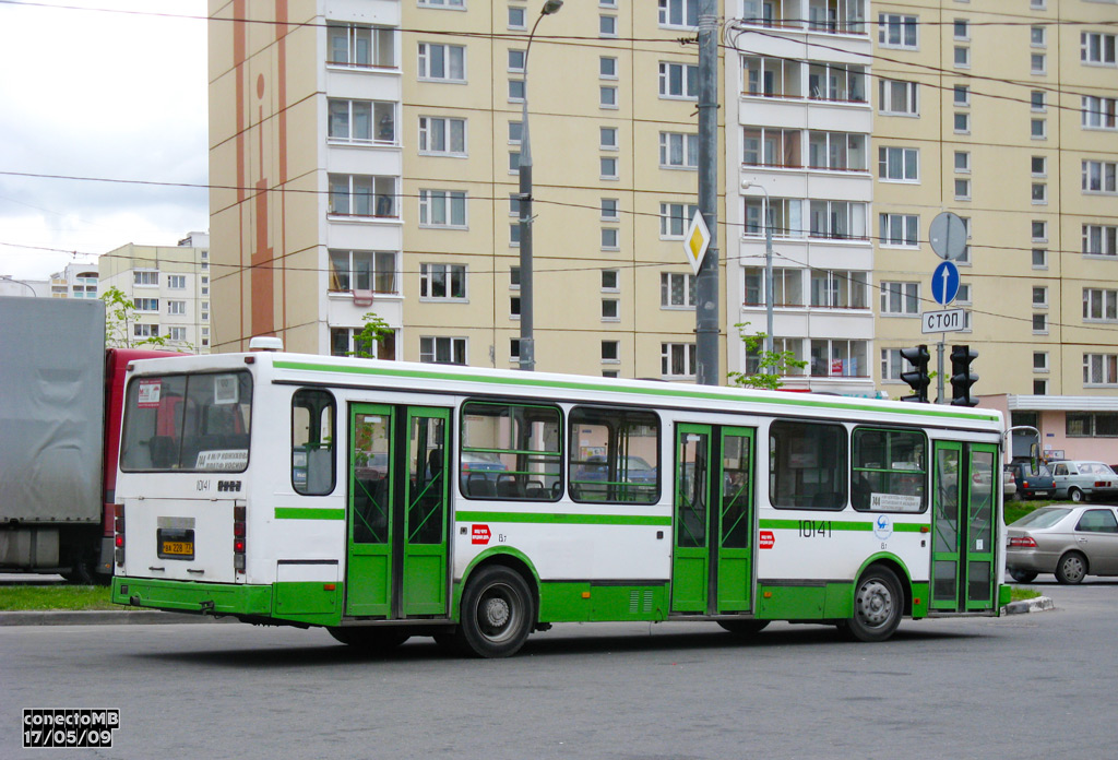 Moskva, LiAZ-5256.25 č. 10141