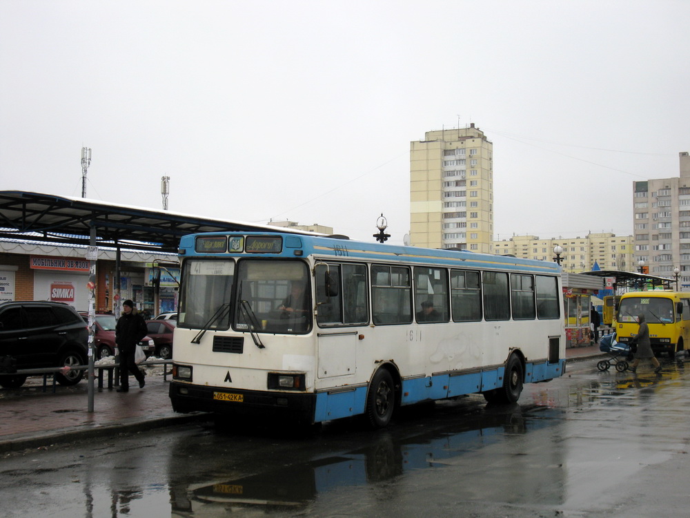 Kyiv, LAZ-52527 # 1611