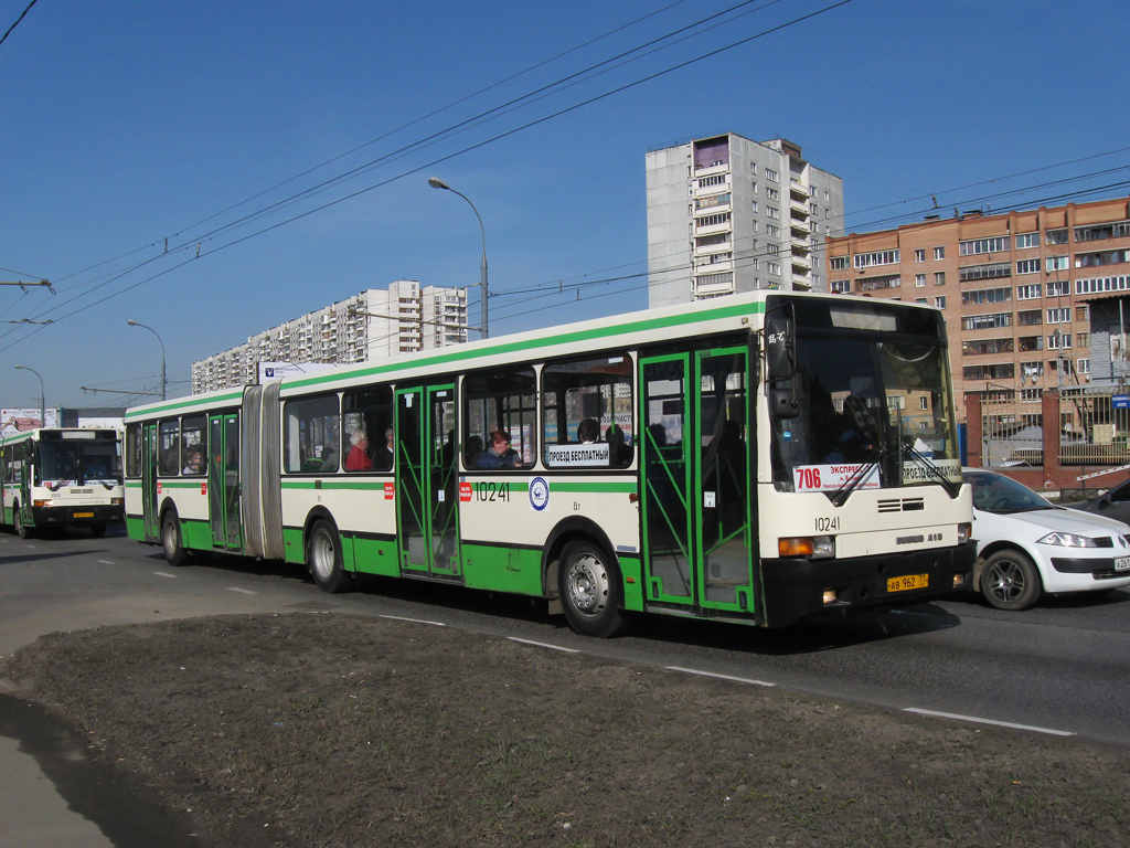 Moscow, Ikarus 435.17 # 10241