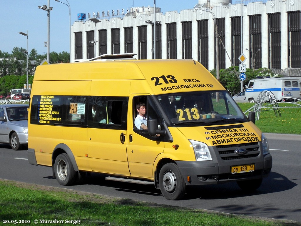 San Petersburgo, Nizhegorodets-222702 (Ford Transit) # ВВ 128 78