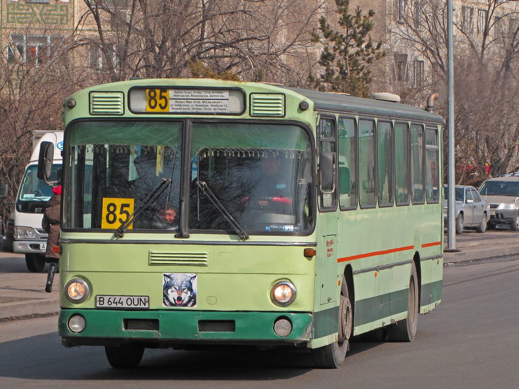 Almaty, Mercedes-Benz O305 # B 644 ОUN