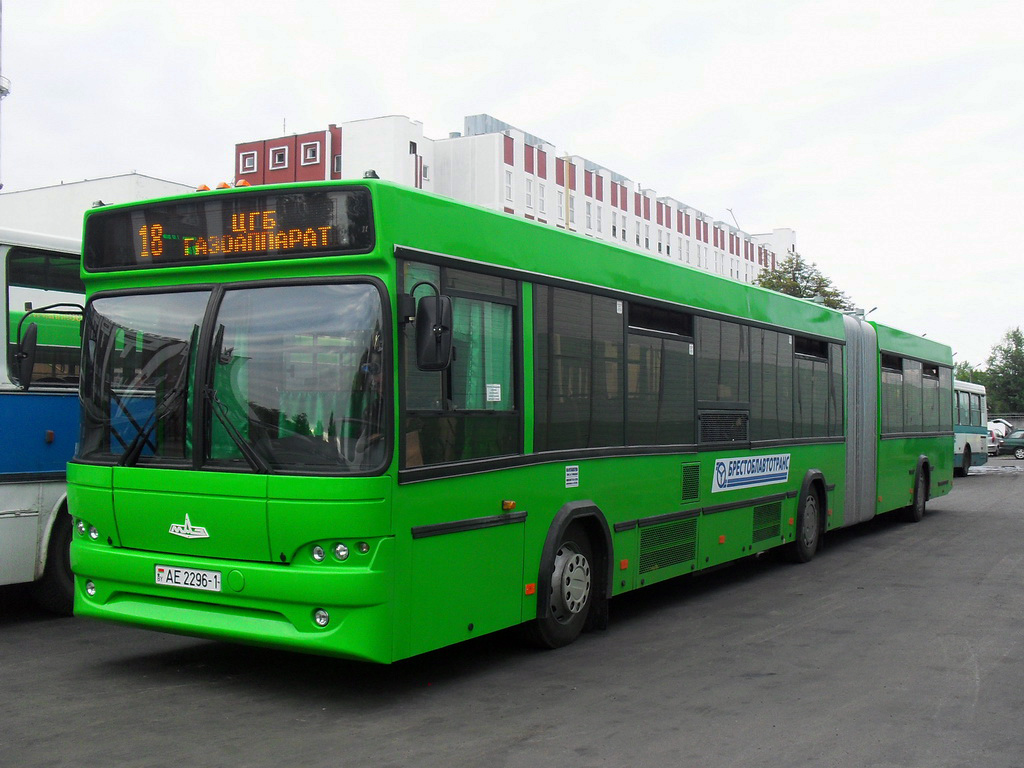 Brest, МАЗ-105.465 nr. 135