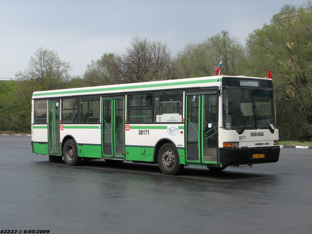 Moscow, Ikarus 415.33 # 08171