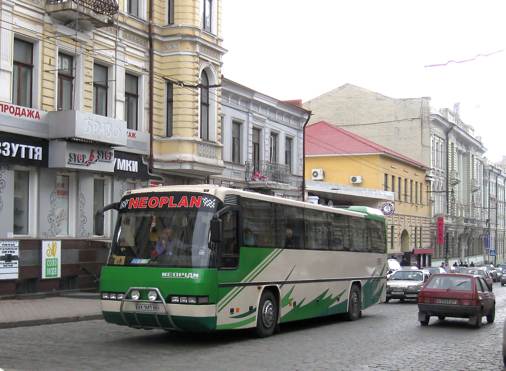 Змиёв, Neoplan N316K Transliner № АХ 1491 ВЕ