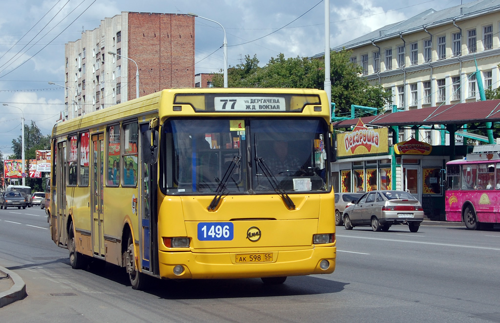 Omsk, LiAZ-5256.25 # 1496