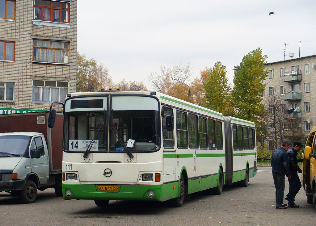 Kostroma, LiAZ-6212.** nr. 111