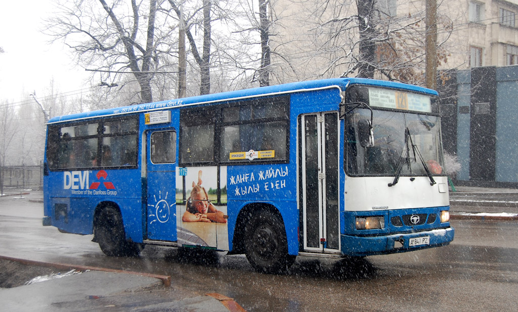 Almaty, Daewoo BS090 Royal Midi # 1175
