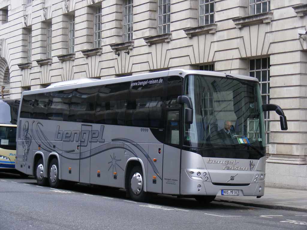 Haßfurt, Volvo 9900 # HAS-MB 863
