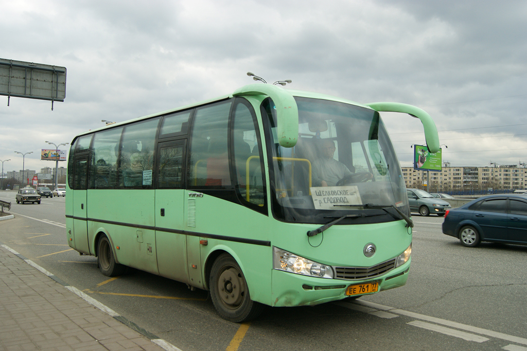 Moscow, Yutong ZK6737D № ЕЕ 761 77