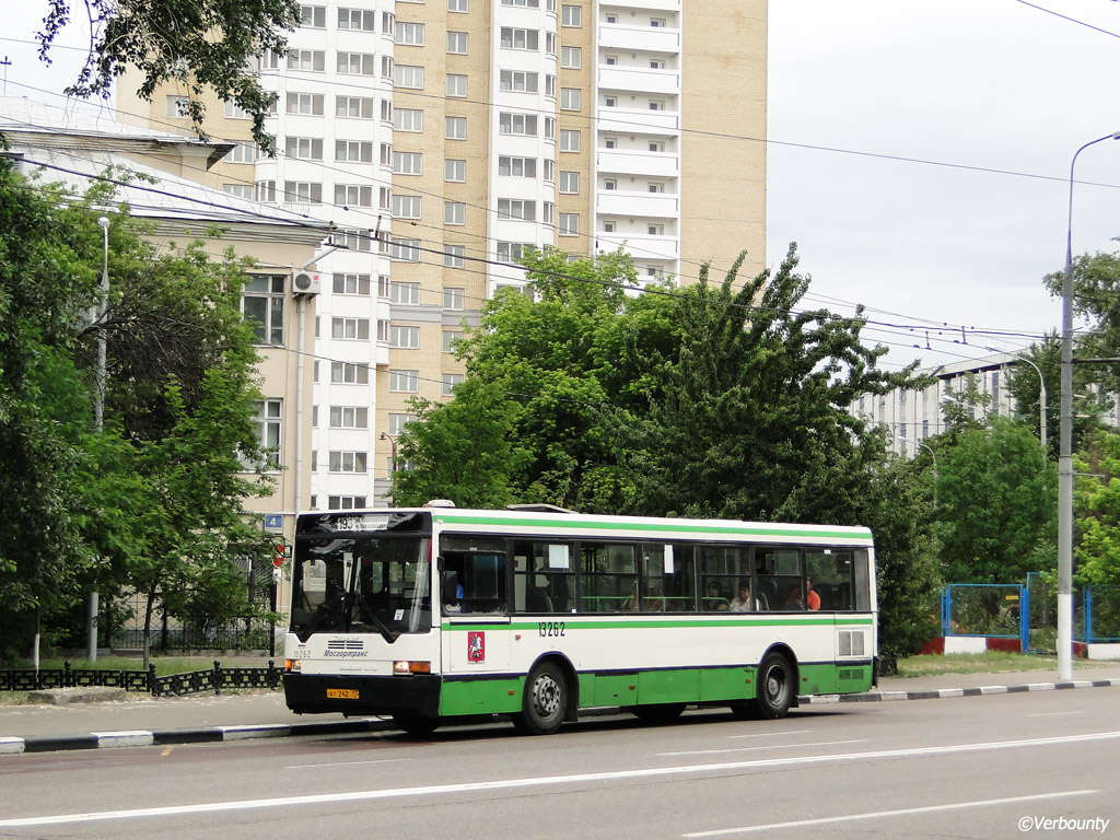 Moscow, Ikarus 415.33 # 13262