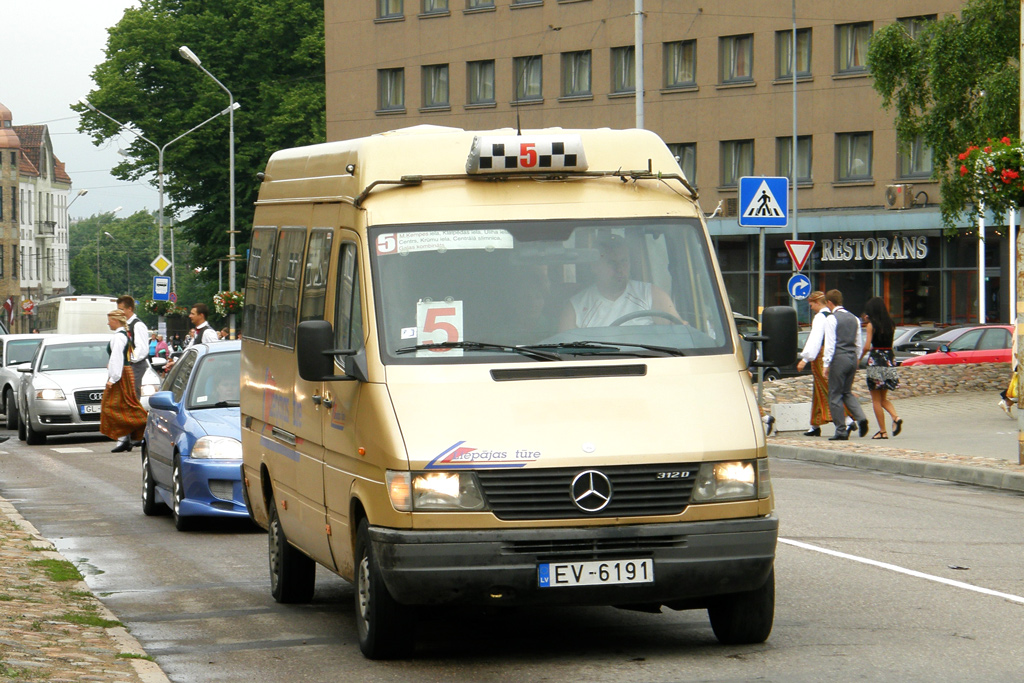 Лиепая, Mercedes-Benz Sprinter 312D № EV-6191