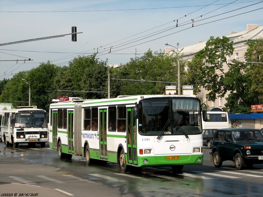 Podolsk, LiAZ-6212.01 # 2205
