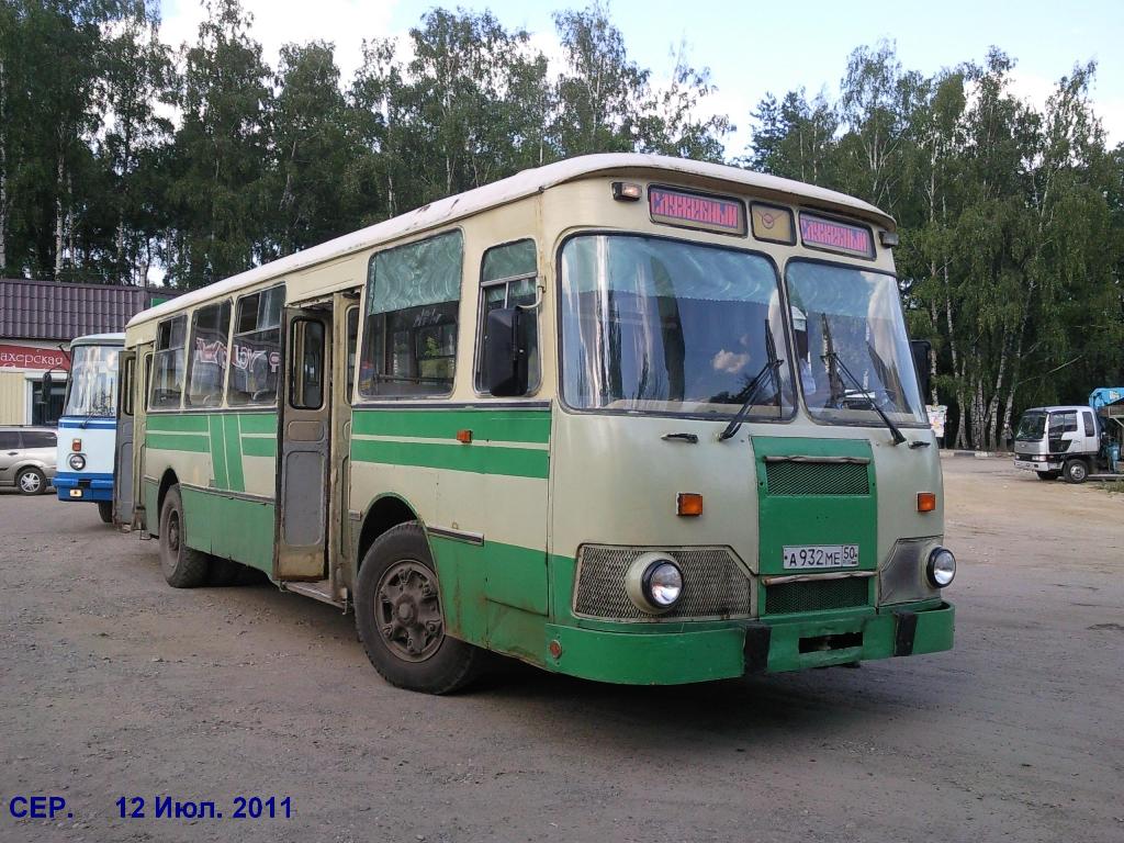 Voskresensk, LiAZ-677М # А 932 МЕ 50