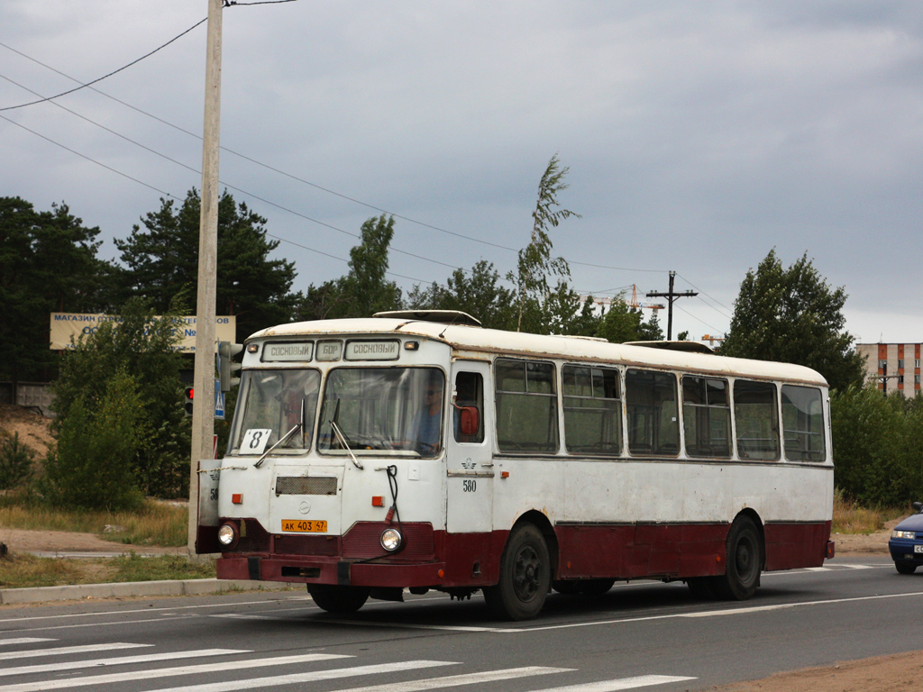 Sosnovy Bor, LiAZ-677М # 580