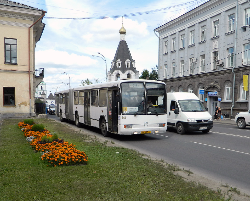 Pskov, Mercedes-Benz O345 G # 644; Pskov — Sights of the city