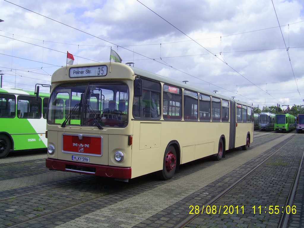 Hannover, Göppel (MAN 187 SG192) # 596