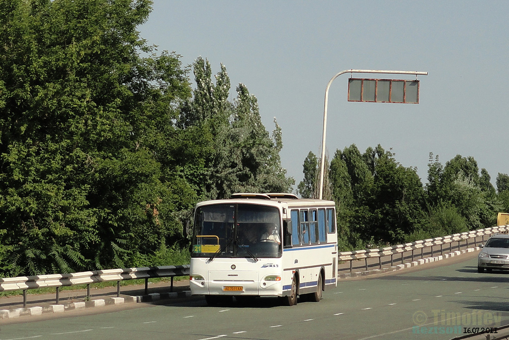 Nikopol, PAZ-4230-01 # АЕ 7011 АА