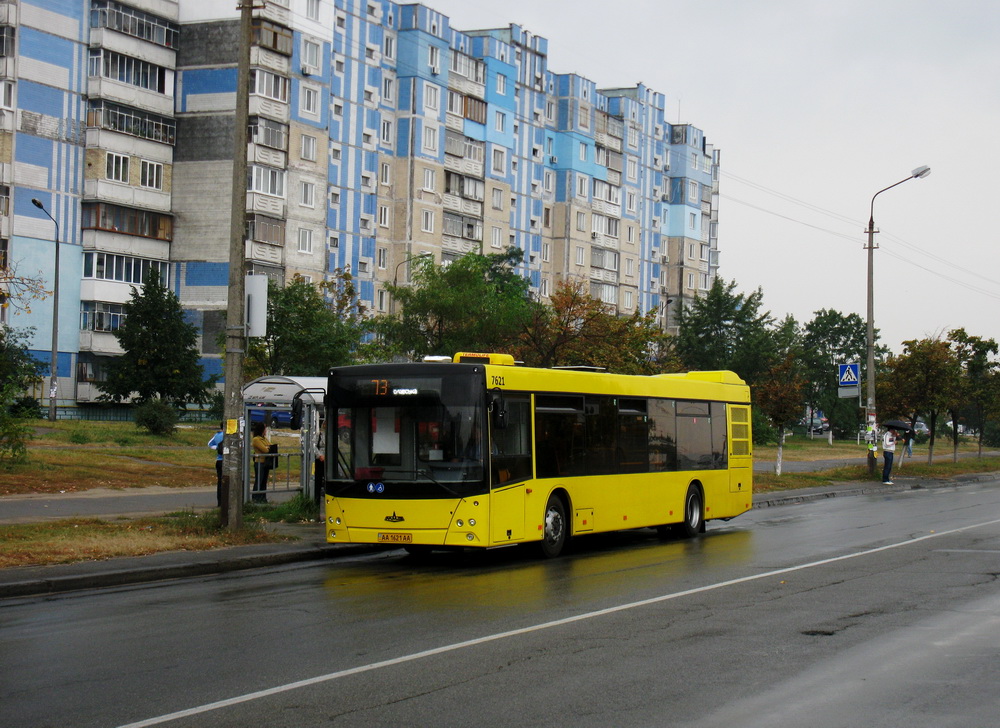 Kyjev, MAZ-203.065 č. 7621