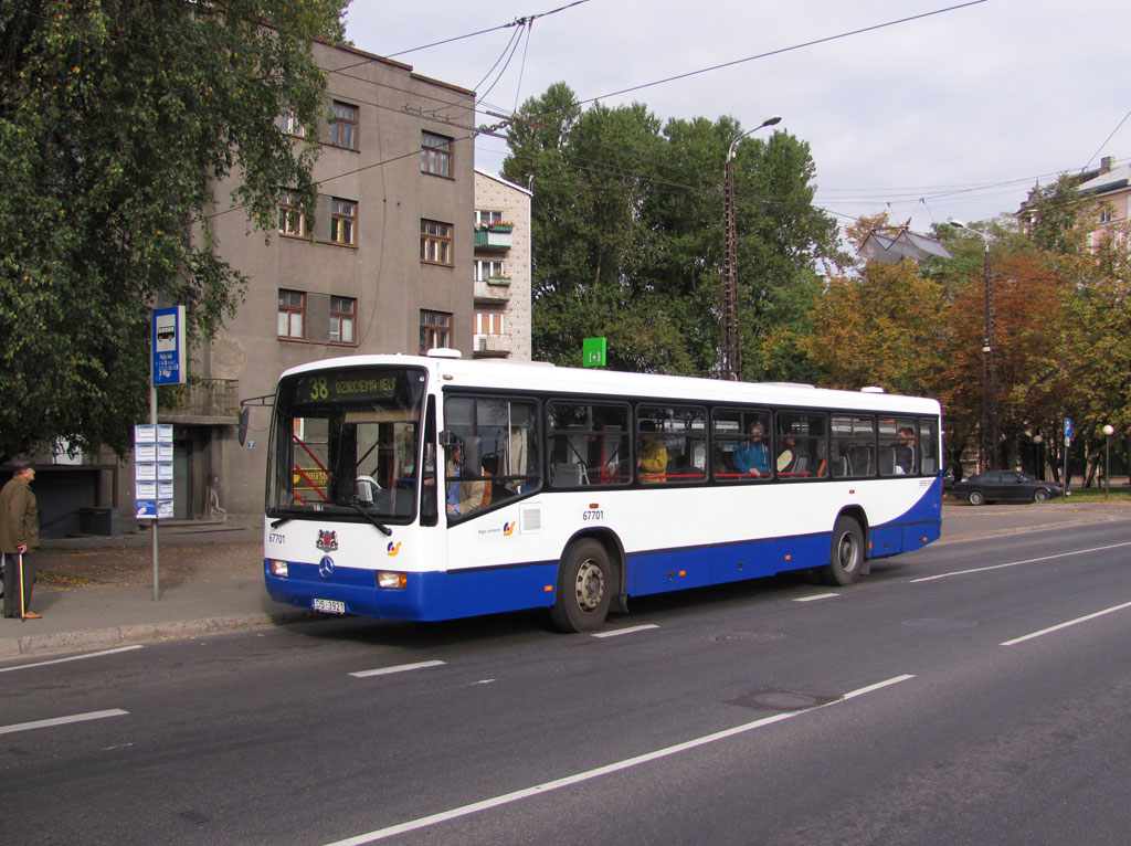 Riga, Mercedes-Benz O345 nr. 67701