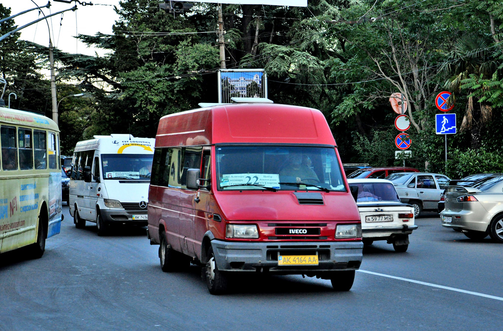 Yalta, IVECO TurboDaily 35-10 # АК 4164 АА