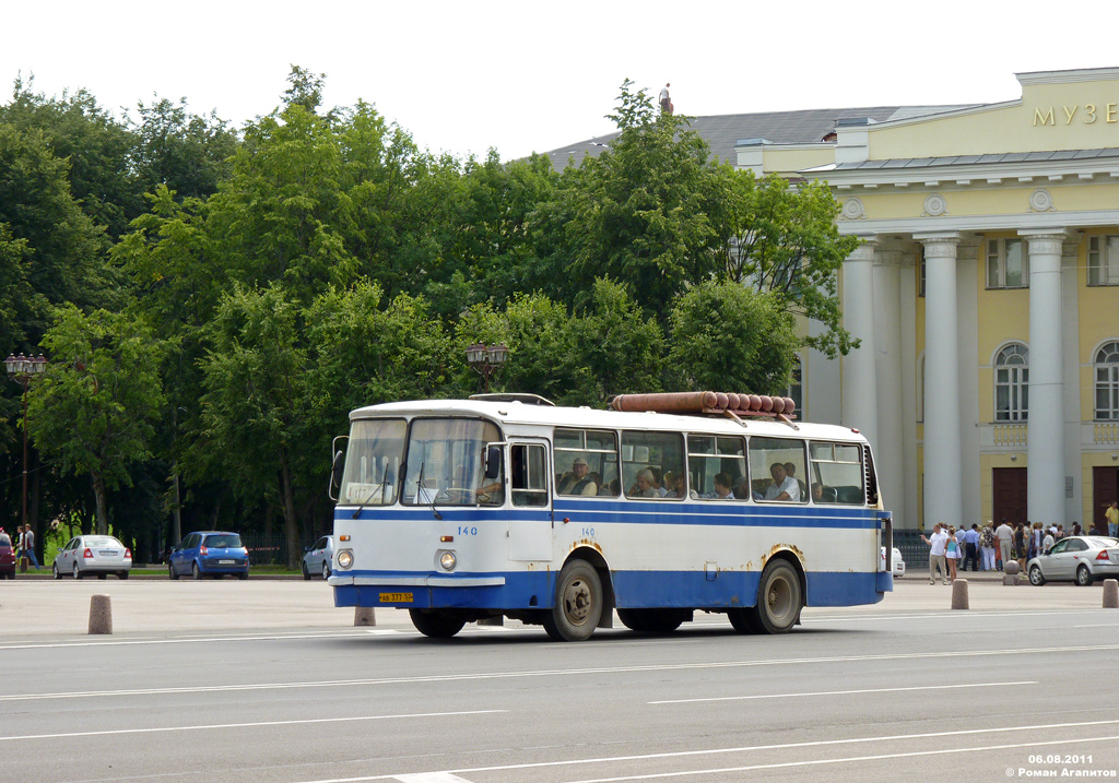 Velikiy Novgorod, LAZ-695Н č. 140