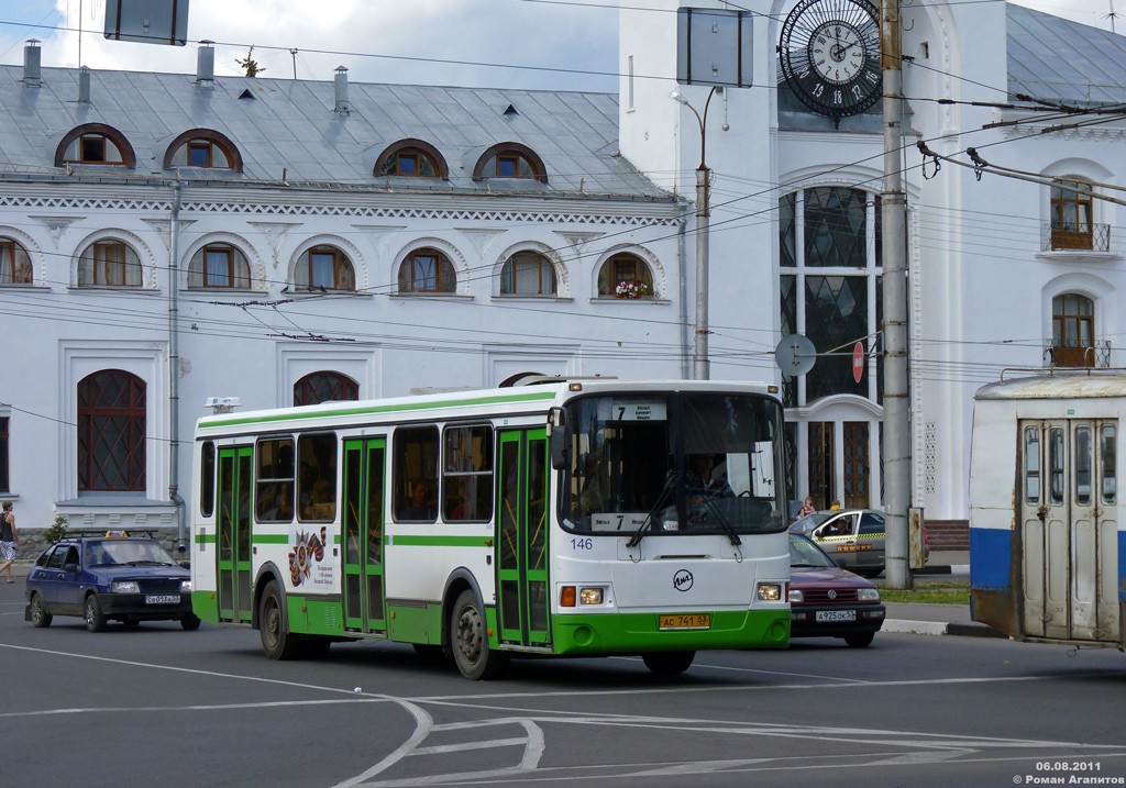 Velikiy Novgorod, LiAZ-5256.26 No. 146