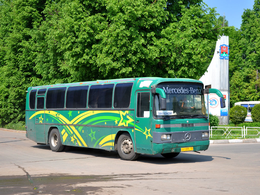 Novomoskovsk, Mercedes-Benz O303 # АТ 895 71