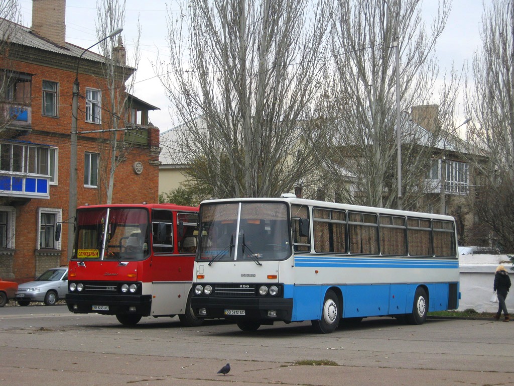 Severodonetsk, Ikarus 256.74 č. ВВ 5612 АС