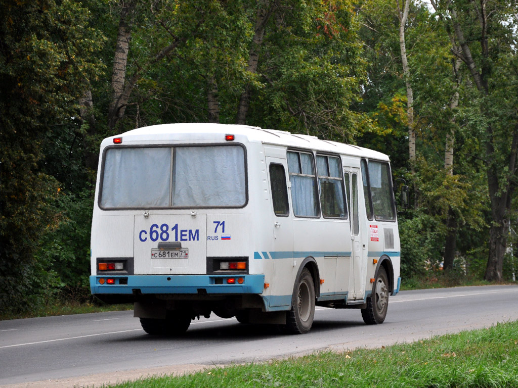 Novomoskovsk, PAZ-32053 (320530, 3205B0, 3205C0, 3205E0) № С 681 ЕМ 71
