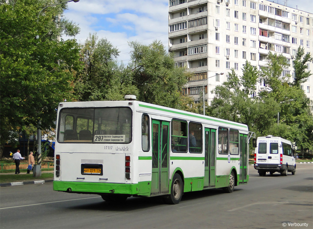 Moscow, LiAZ-5256.25 № 17117