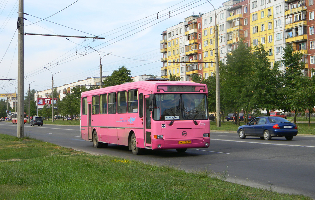 Velikiy Novgorod, GolAZ-LiAZ-52563R No. 239