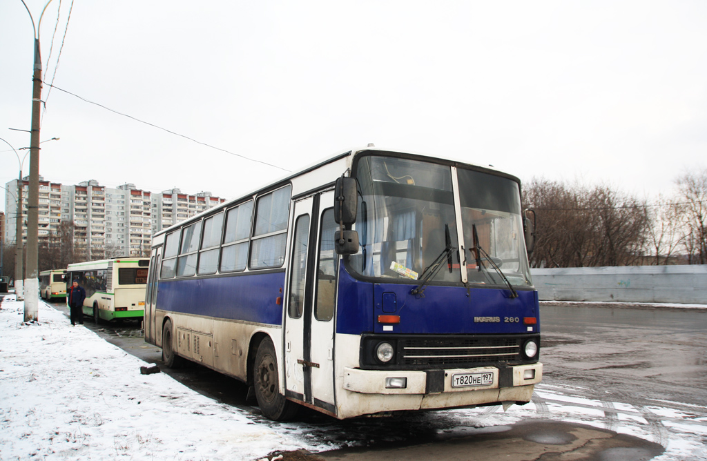 Moscow, Ikarus 260.51F No. Т 820 НЕ 197