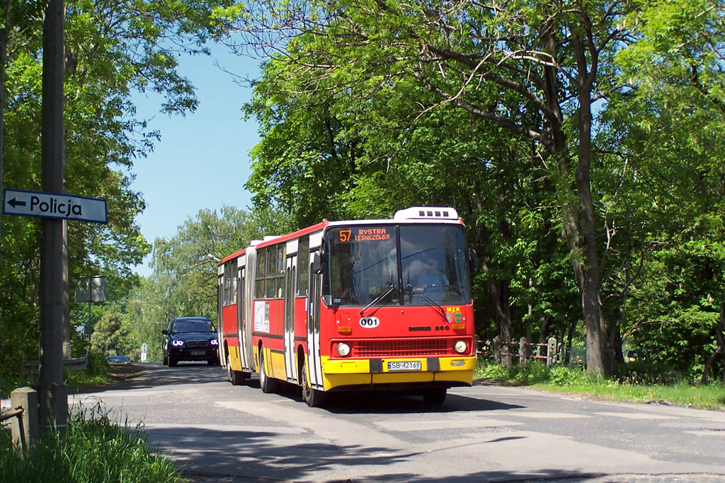 Bielsko-Biała, Ikarus 280.37 # 001