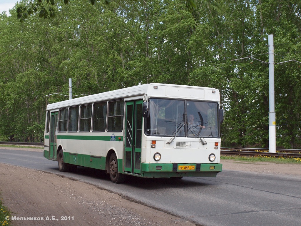 Nizhnekamsk, LiAZ-5256.00-11 č. ВР 882 16