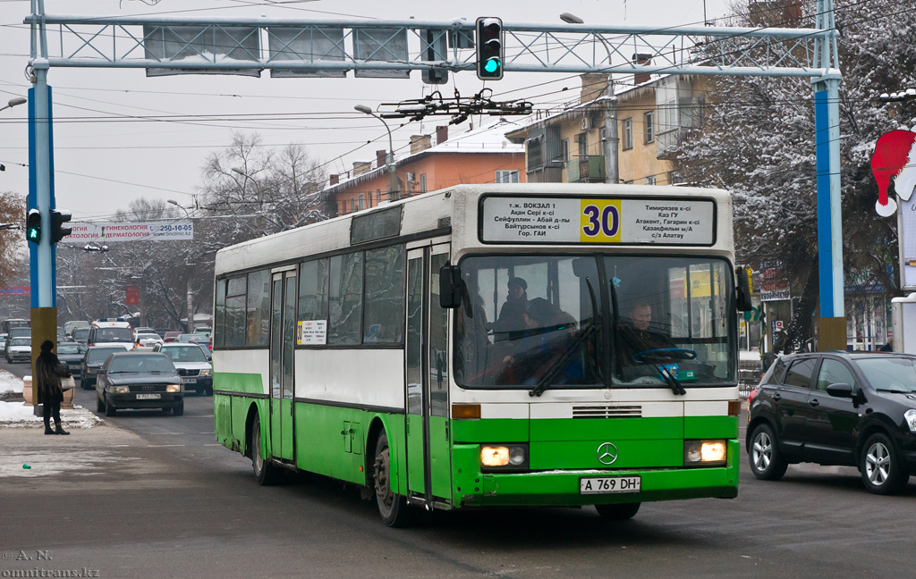 Almaty, Mercedes-Benz O405 # A 769 DH