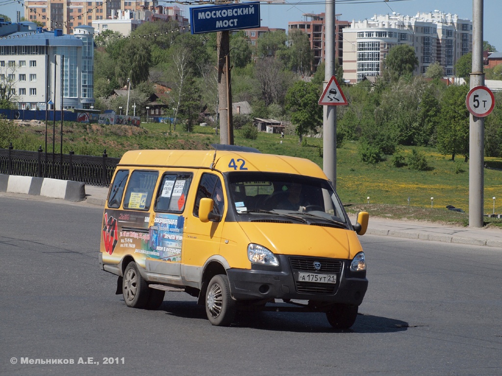 Cheboksary, GAZ-322132 č. А 175 УТ 21