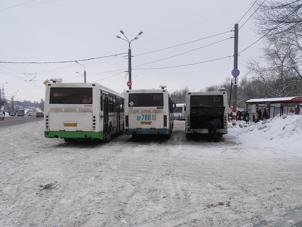 Ksyovo, LiAZ-5256.36 nr. 427; Nizhny Novgorod, LiAZ-5256.26 nr. 70570; Nizhny Novgorod — Bus stops