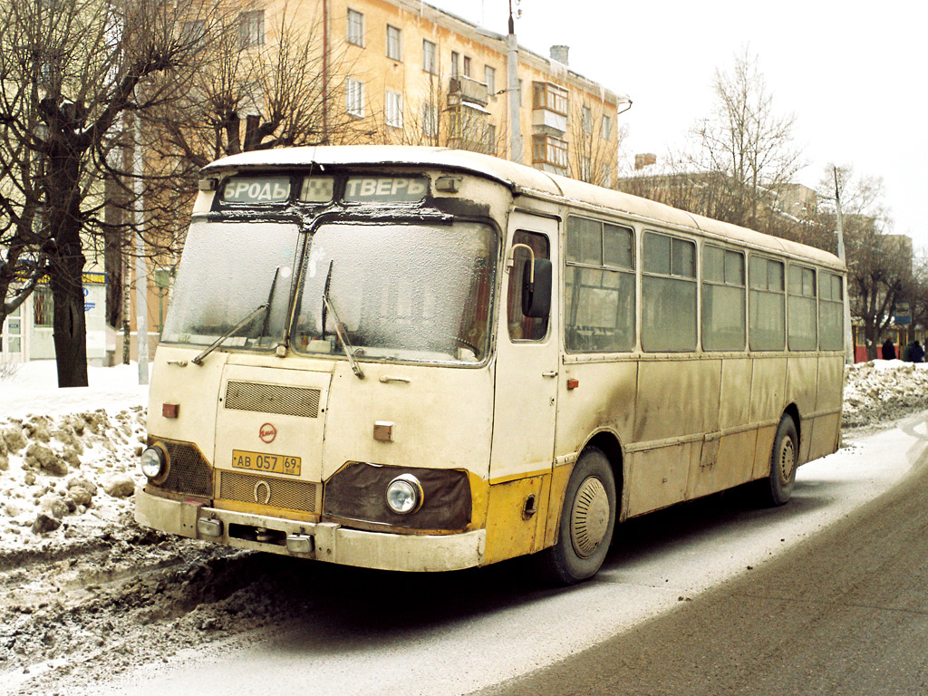 Tver, LiAZ-677М # АВ 057 69