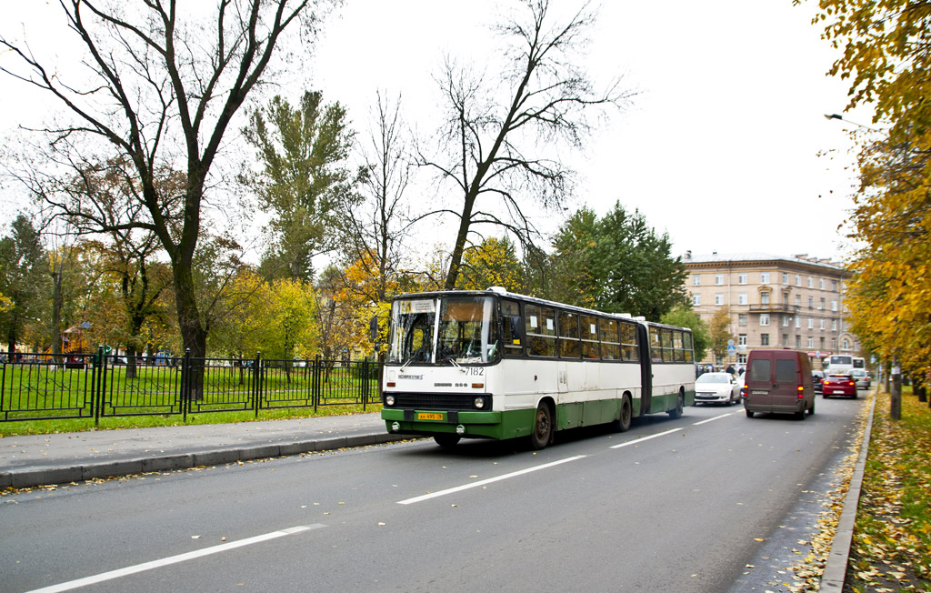 Saint Petersburg, Ikarus 280.33O No. 7182