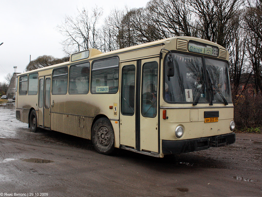 Ostashkov, Mercedes-Benz O305 # АМ 003 69