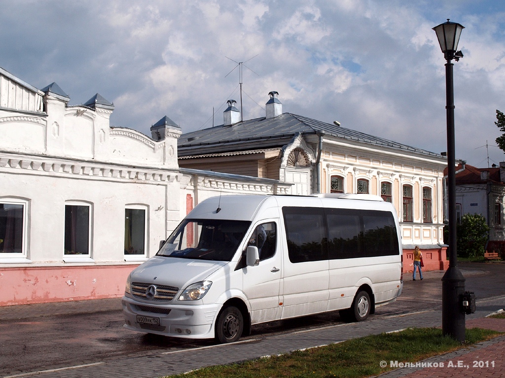 Nizhny Novgorod, Mercedes-Benz Sprinter 515CDI č. В 009 УК 152
