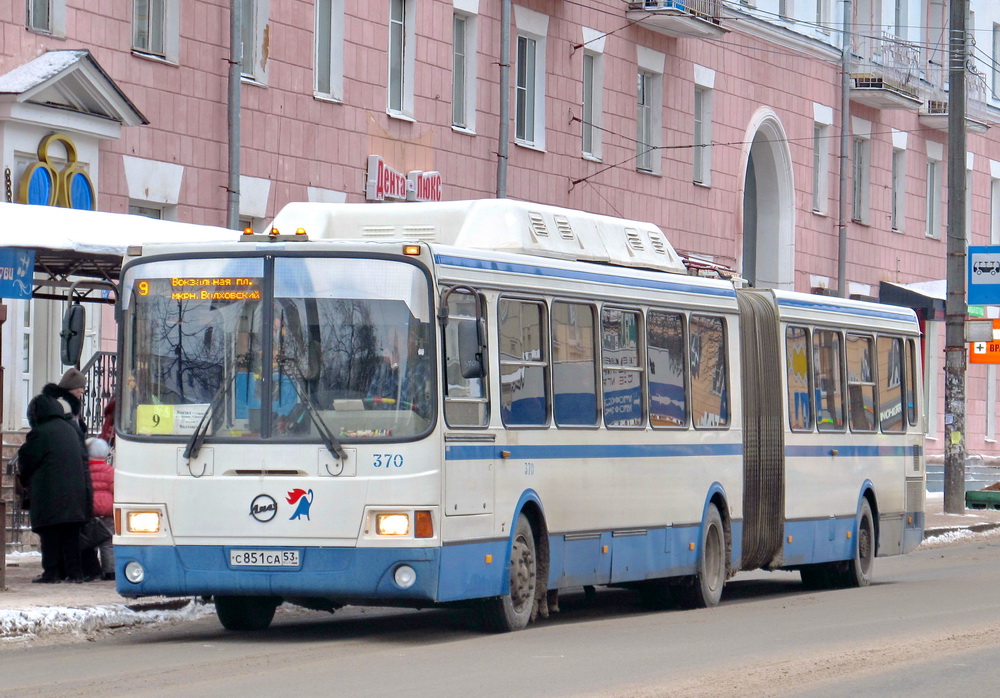 Velikiy Novgorod, LiAZ-6212.70 № 370