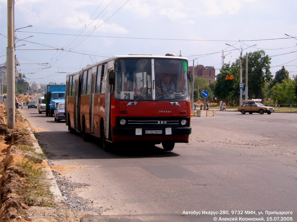 Minsk, Ikarus 280.02 nr. 022111