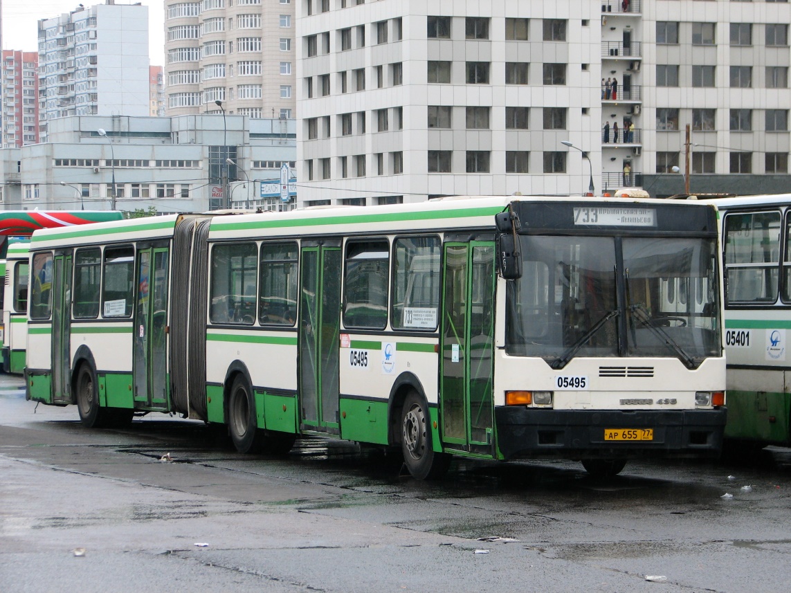 Moscow, Ikarus 435.17 # 05495