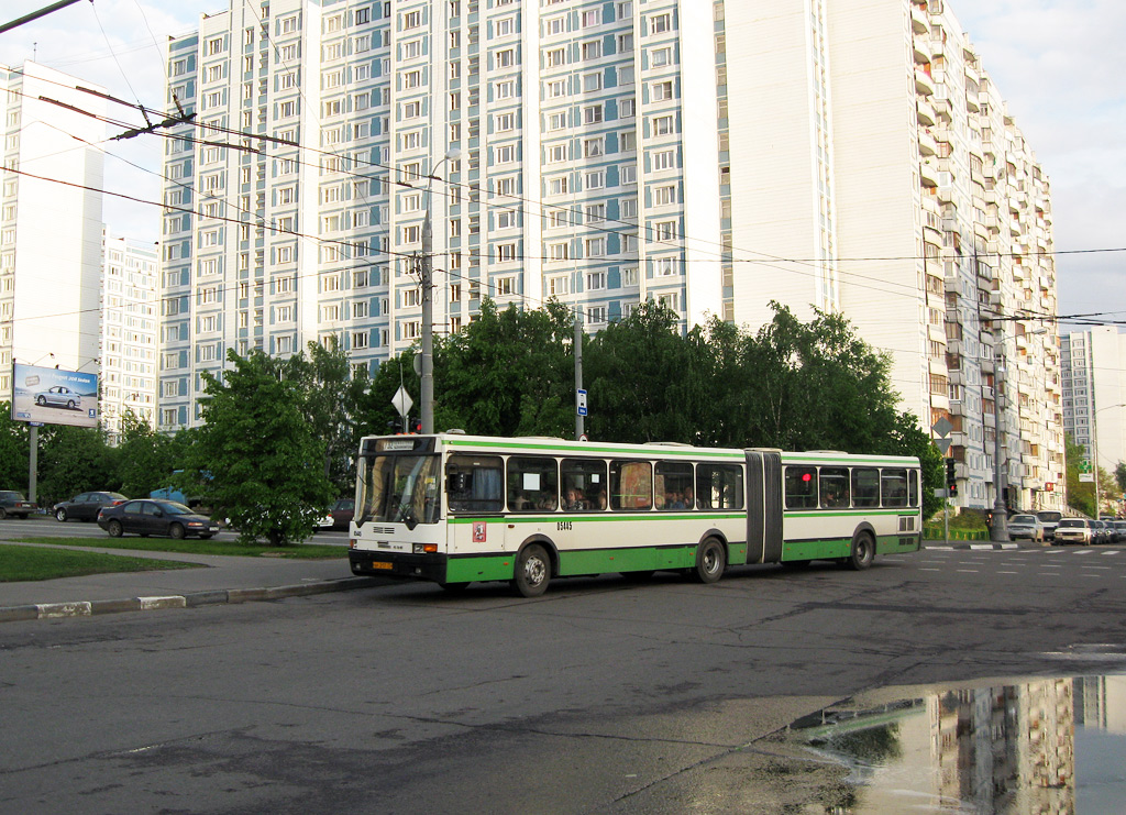Moskva, Ikarus 435.17A č. 05445