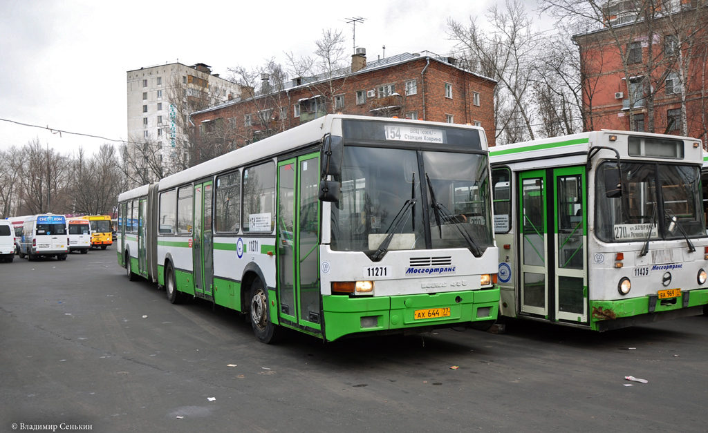 Moscow, Ikarus 435.17A # 11271
