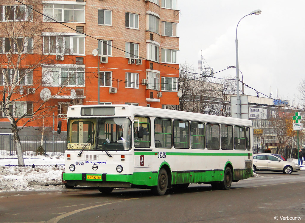 Moscow, LiAZ-5256.25 # 09365
