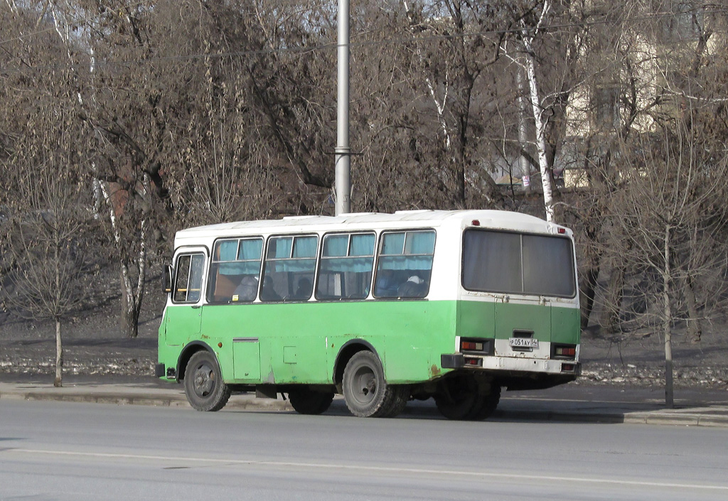 Novosibirsk, PAZ-3205* # Р 051 АУ 54